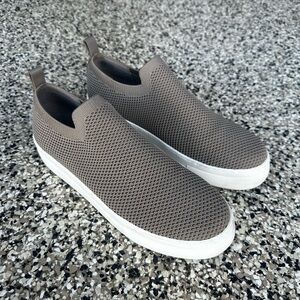 Women's Slip-On Sneakers - Taupe